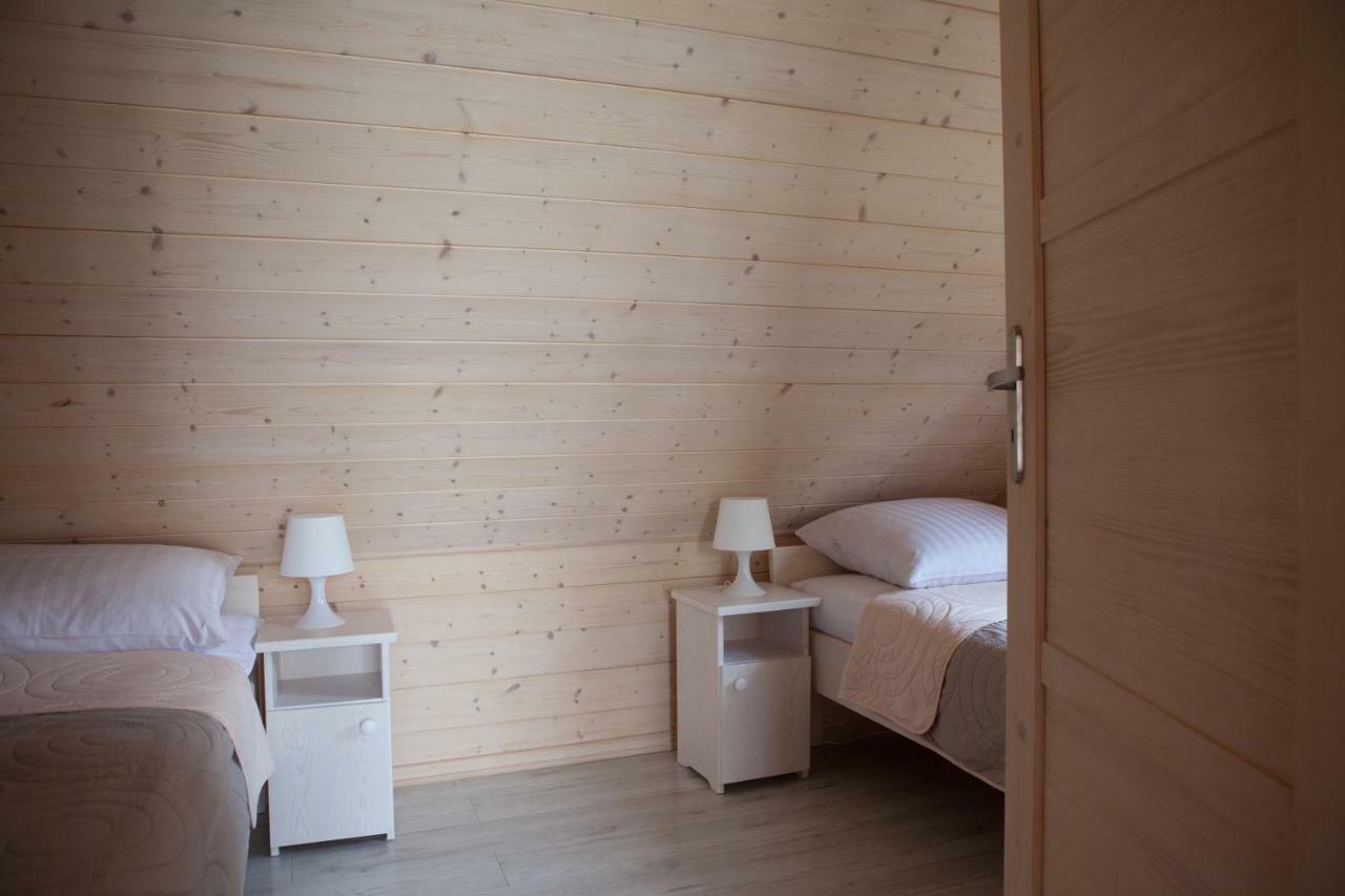 Bialy Feriehus Łazy
